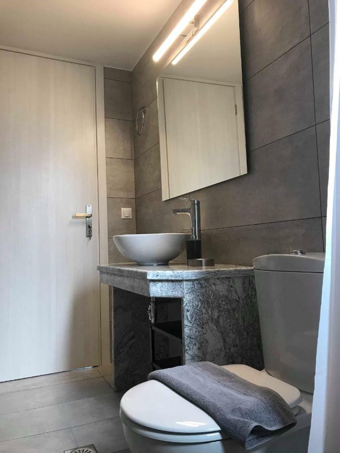 Poúlithra Light Blue House 3 Apartments מראה חיצוני תמונה